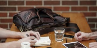 Praca na pełen etat, czyli jaka?