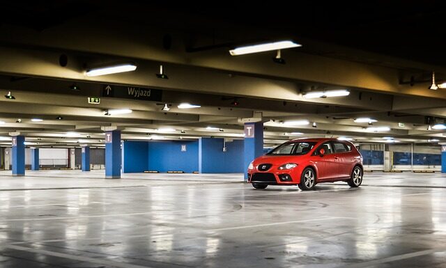 Ile waży Seat Alhambra?
