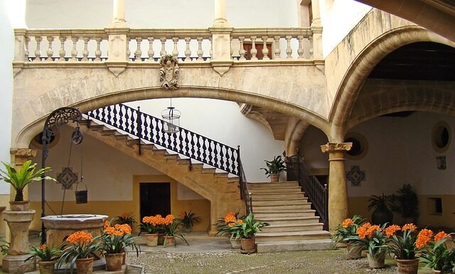 Jak wyłożyć donice styropianem?